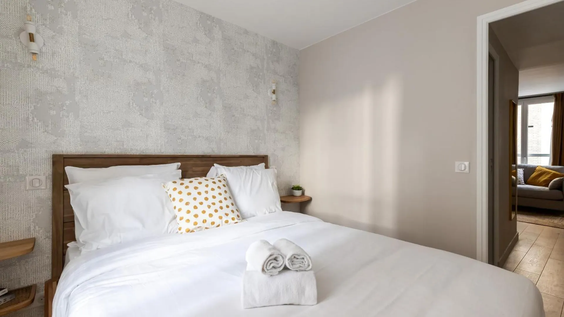 Relax In A Contemporary Designer Apartment Paris