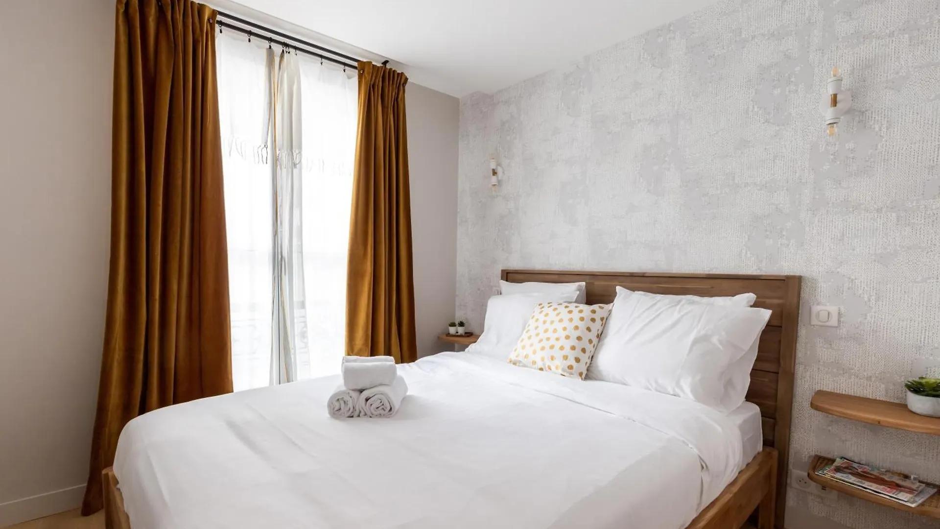 Relax In A Contemporary Designer Apartment Paris France